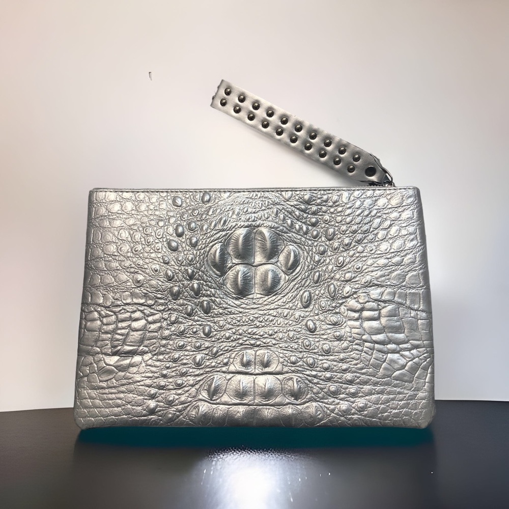 Fancy Clutch - Picture 3 of 8